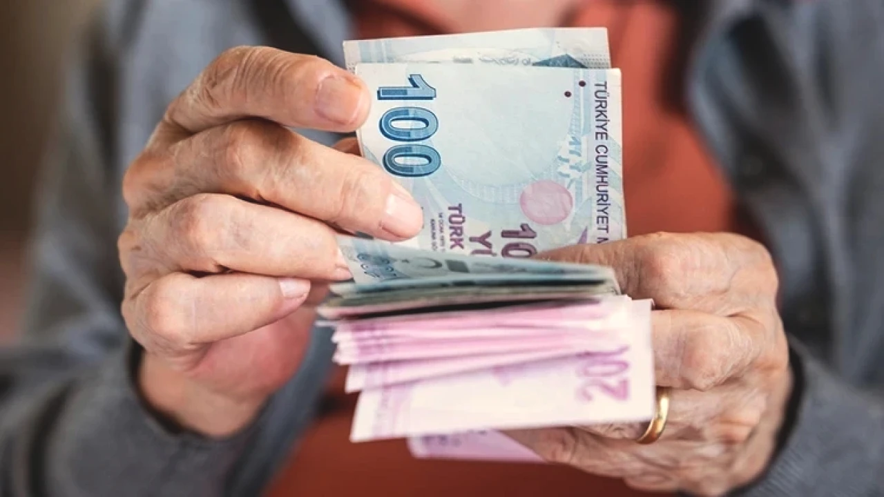 SSK ve Bağ-Kur Emeklisine Ocak Müjdesi! Zam Yüzde 10'u Aşabilir