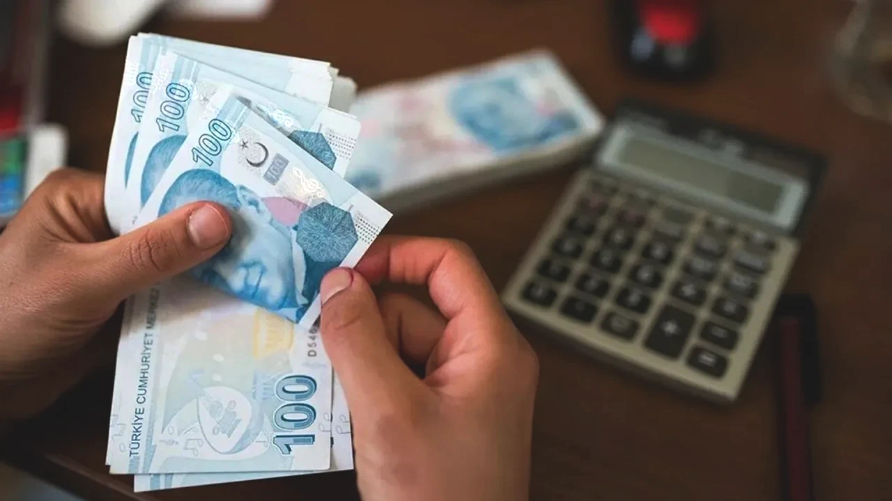 25 Yıl Çalışan Ne Kadar Emekli Maaşı Alır? Hesabı Değiştiren 5 Detay