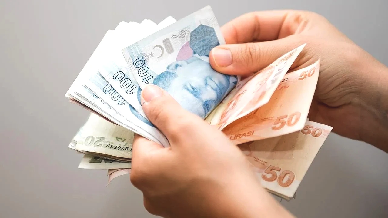 Vatandaşlık Maaşı Taslağı Ortaya Çıktı! 2,5 Milyon Haneye Kartla Ödeme